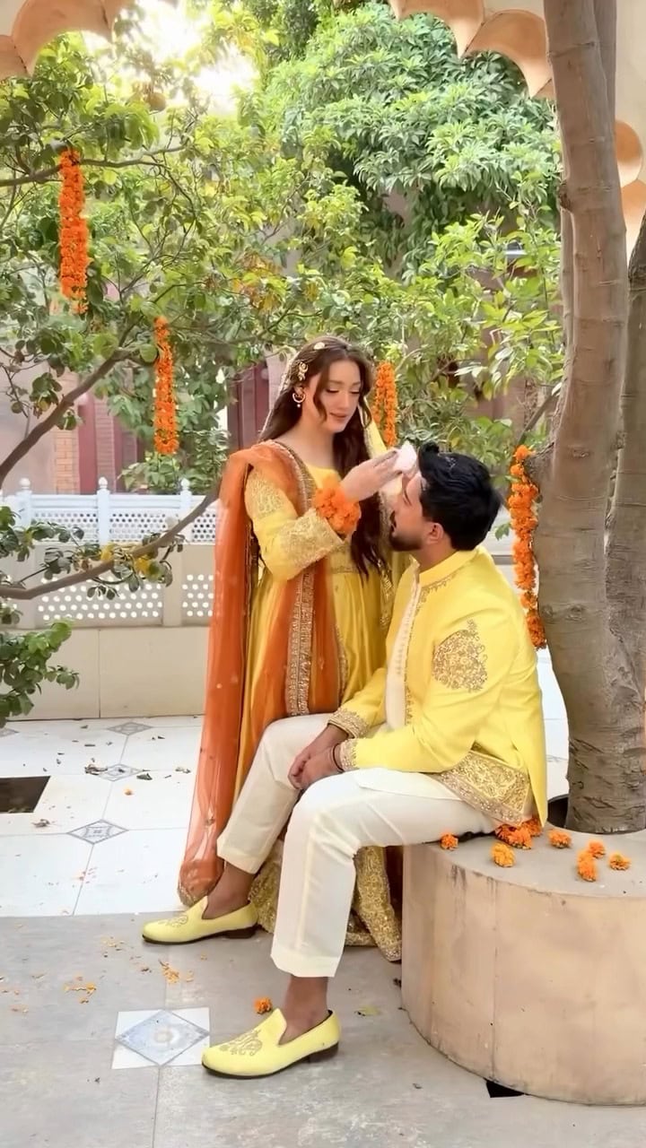 Momina Iqbal & Hamza Habib Mayoun Pictures And Video