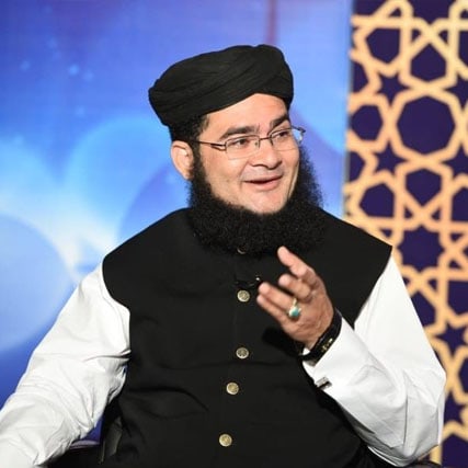 Momina Iqbal Hits Back At Nasir Madni’s Harsh Comments