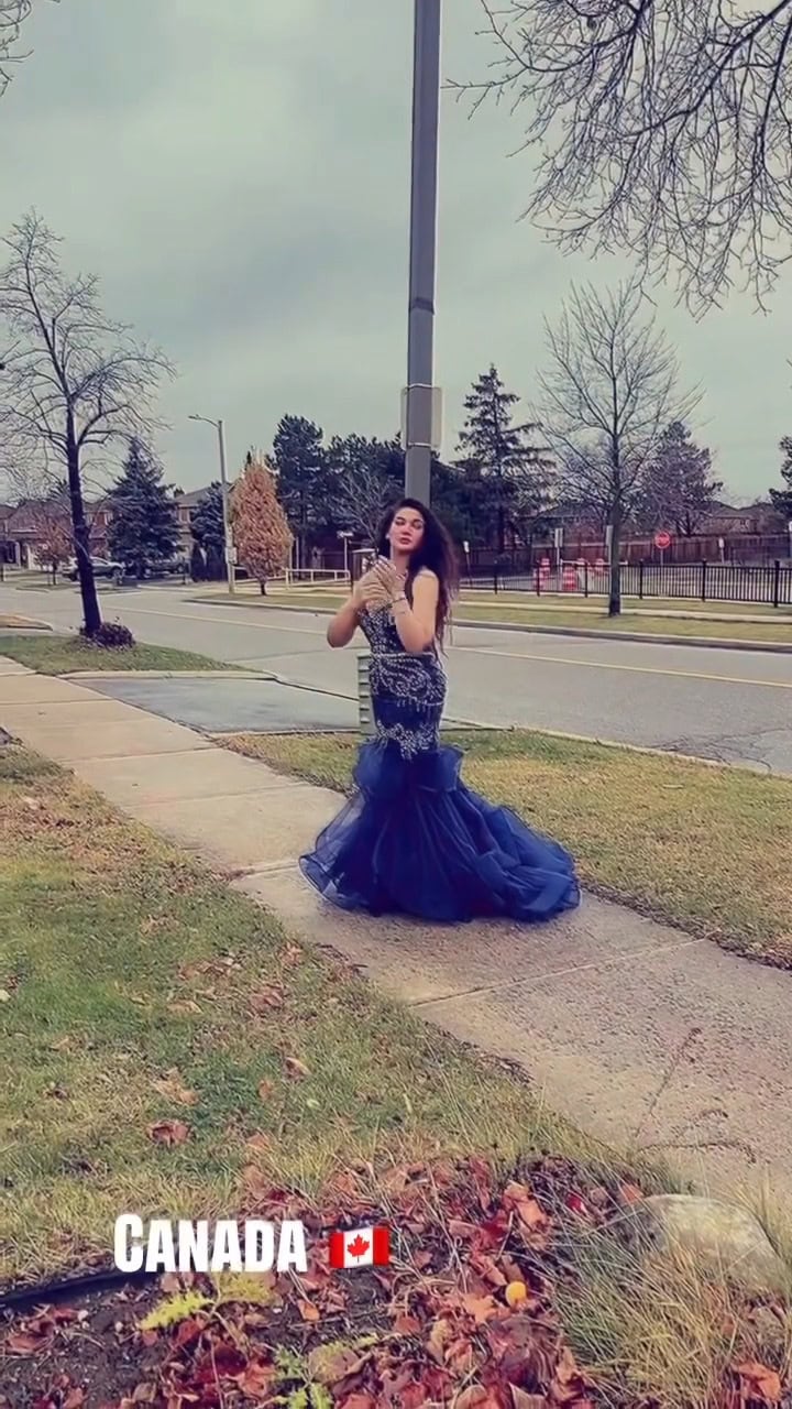 Sana Nawaz Bold Gown Under Fire
