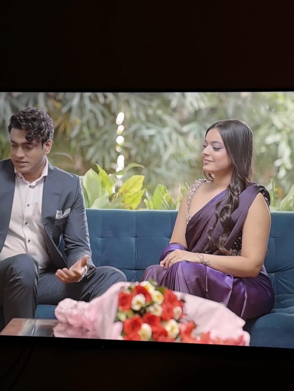 Zainab Raza's Revealing Outfit In Drama Rehmat Under Fire Zainab Raza’s Revealing Outfit In Drama Rehmat Under Fire