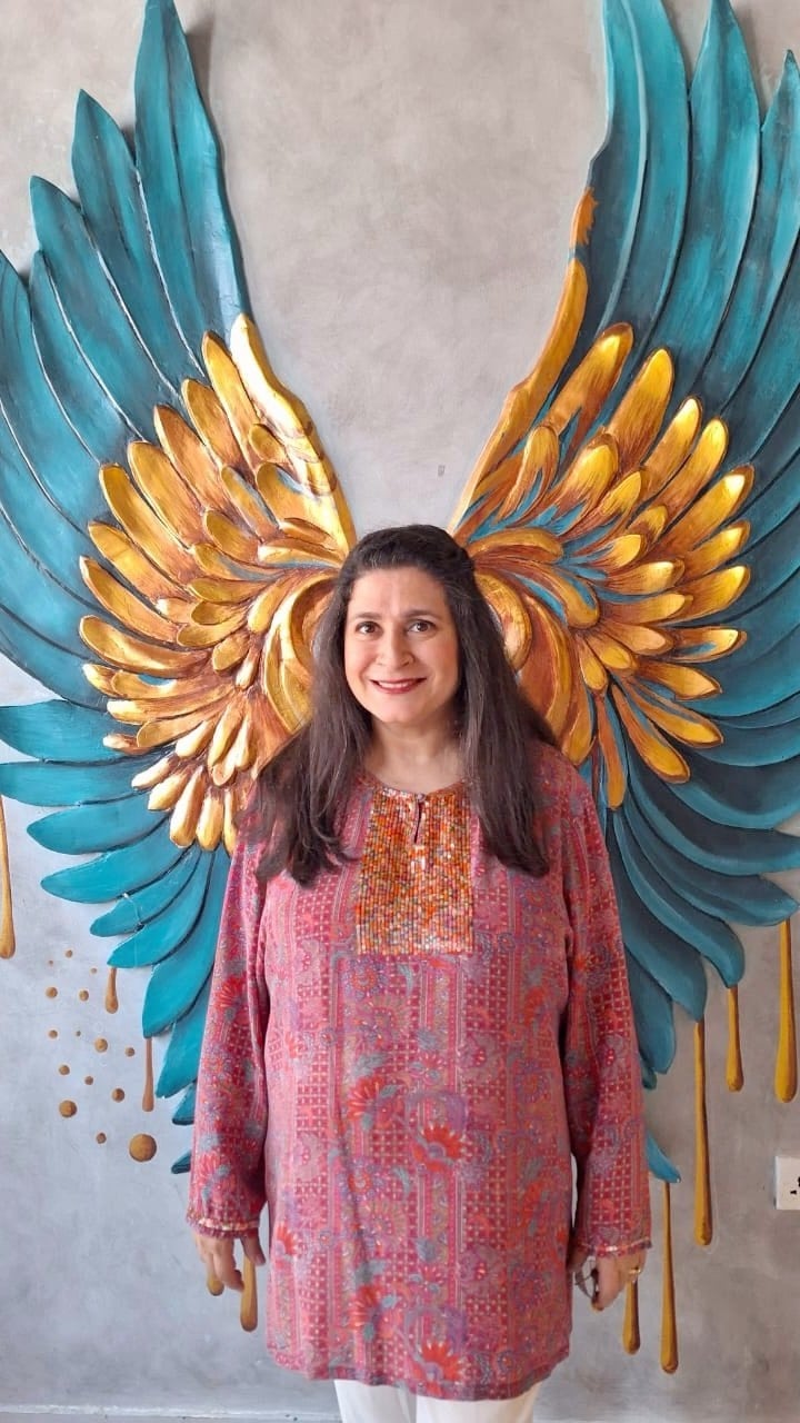Chef Zarnak Sidhwa Shows Beautiful Parsi Traditions In Pakistan