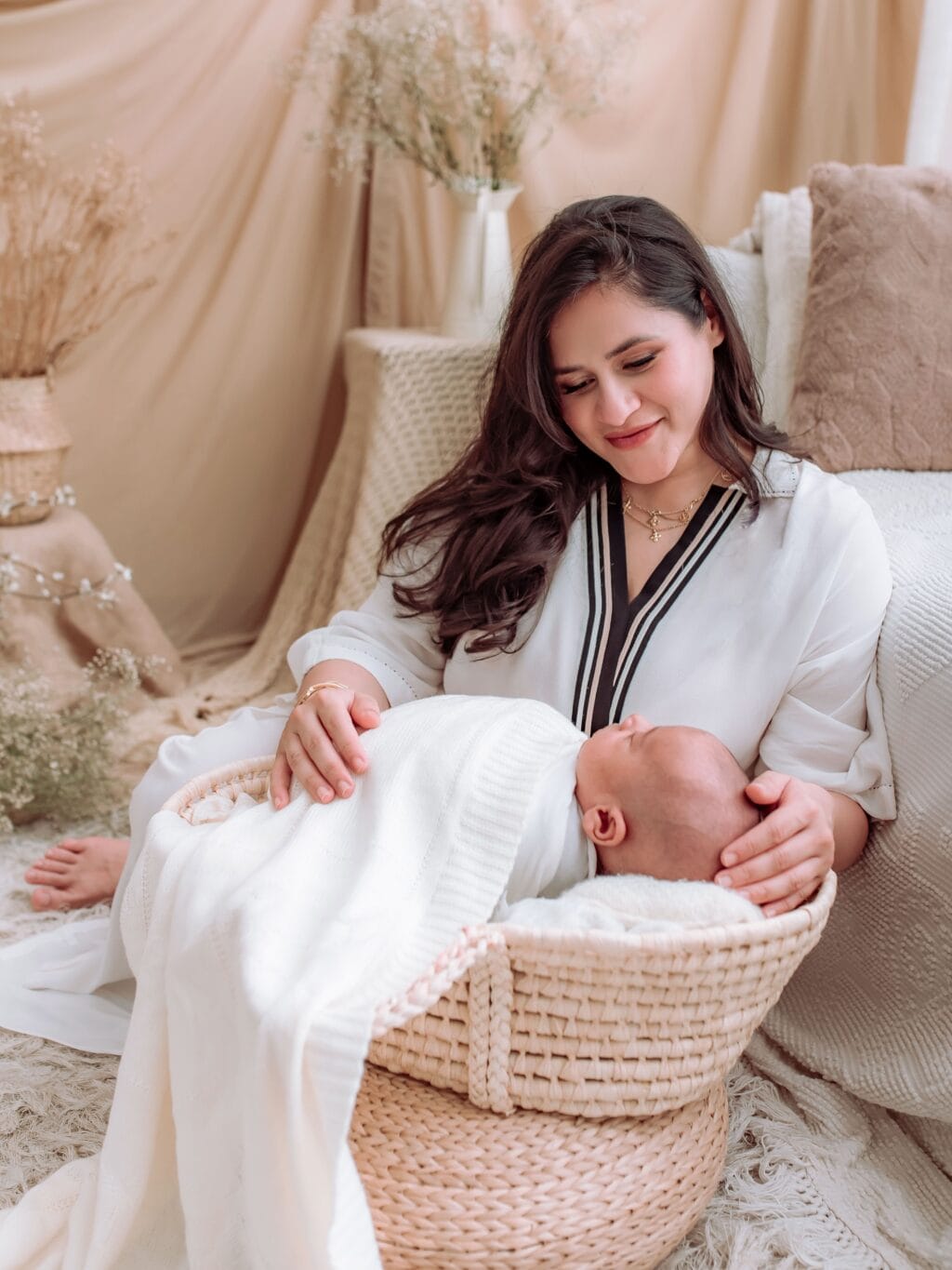Ali Gul Pir Family Photoshoot With Newborn