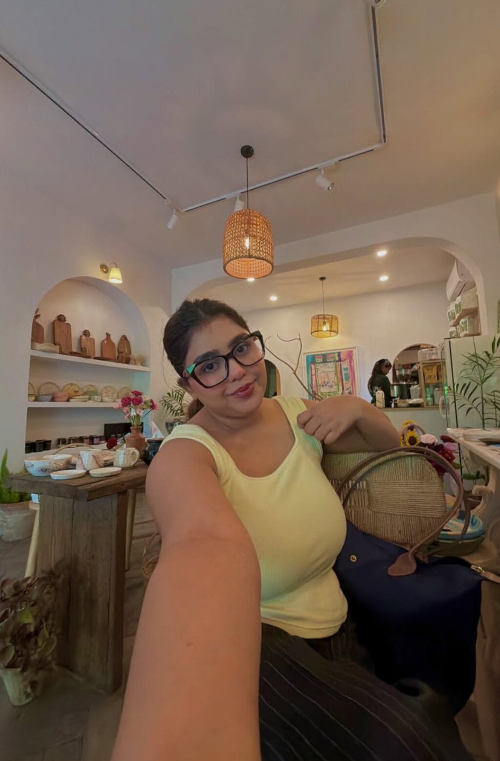 Anumta Qureshi’s Drastic Weight Gain Surprises Fans, Actress Embraces Her Mommy Glow