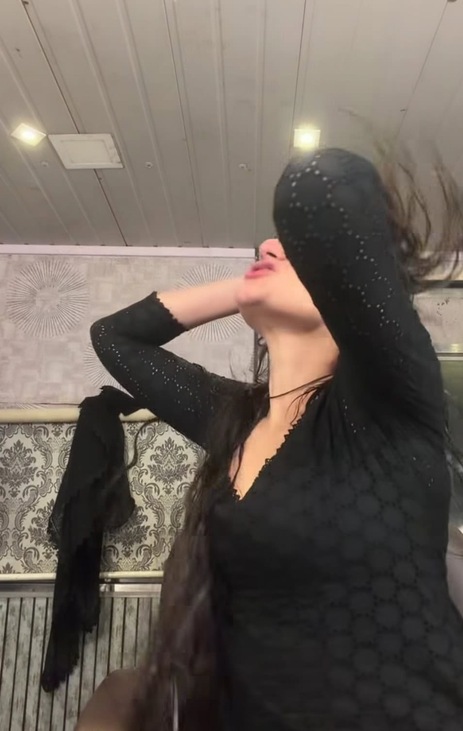 Hira Mani’s Kareena Mimicry Branded ‘Third-Class’ Hira Mani’s Kareena Mimicry Branded ‘Third-Class’