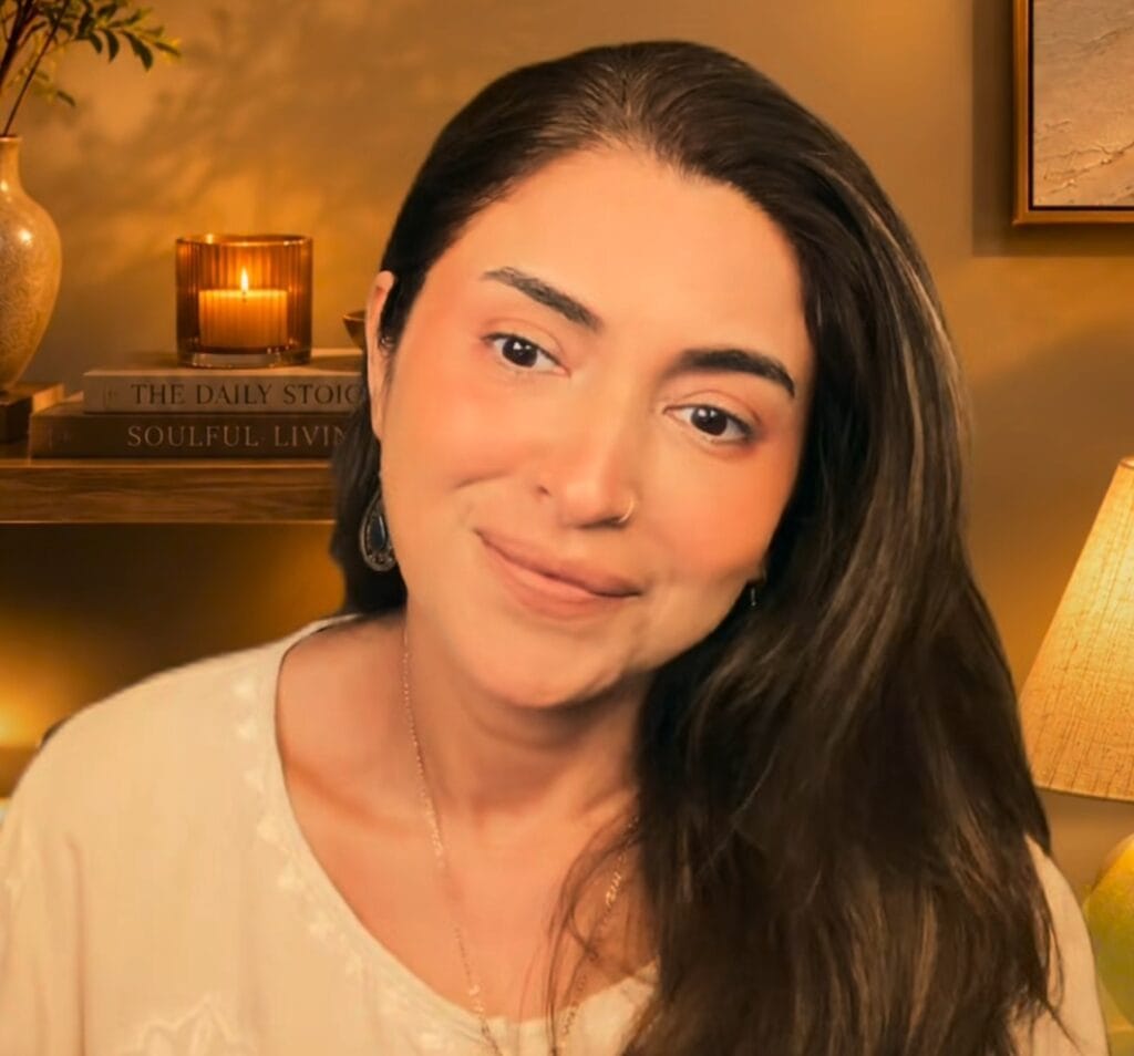 Maya Khan's Special Video For Divorced Women Maya Khan’s Special Video For Divorced Women