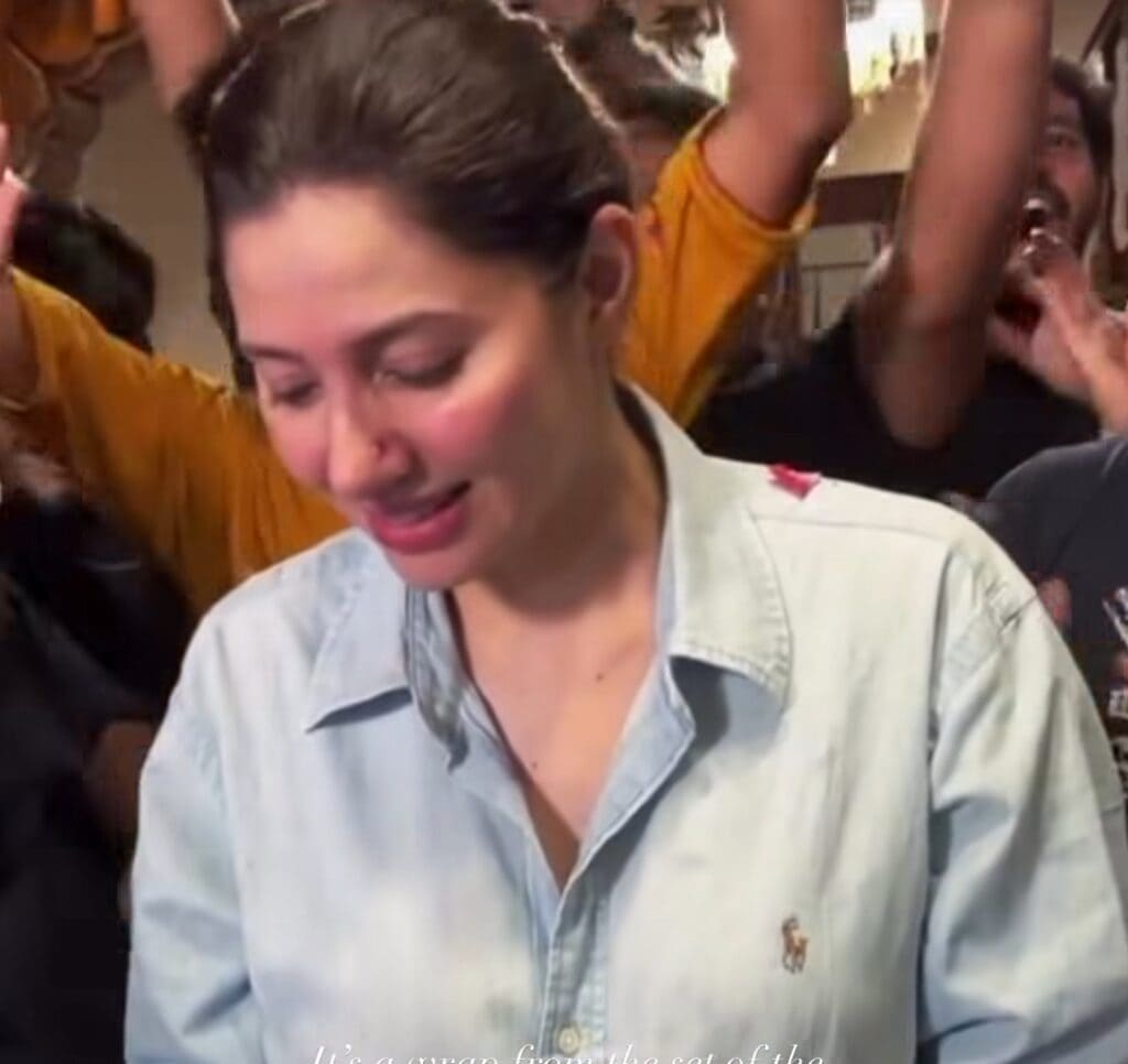 Mahira Khan's Emotional Video from Mitti De Baway Set Mahira Khan’s Emotional Video from Mitti De Baway Set