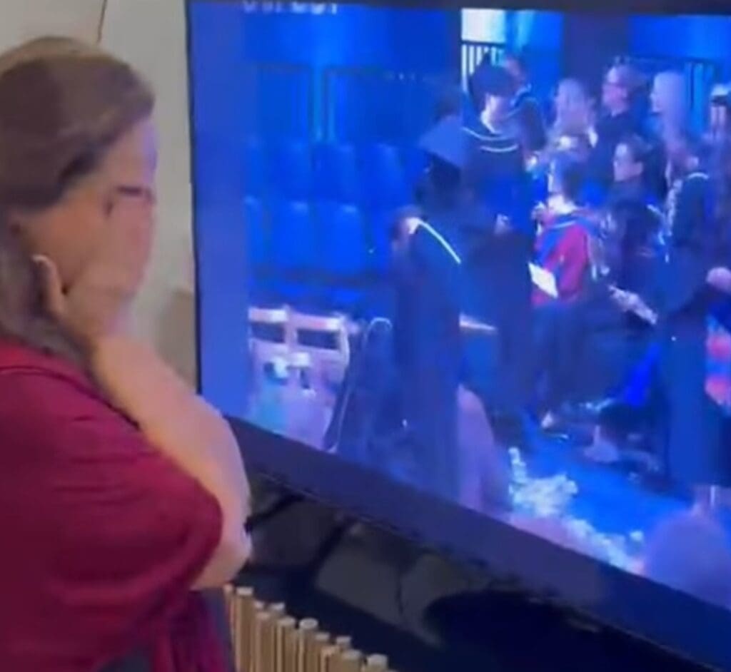 Nadia Khan Emotional on Daughter's Graduation Nadia Khan Emotional on Daughter’s Graduation