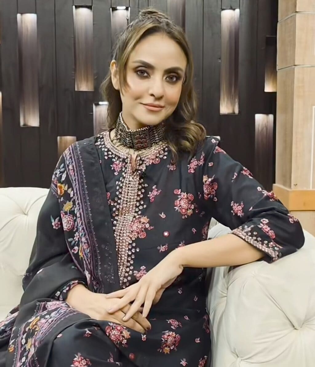 Nadia Khan Hits Back at Saima Akram Chaudhry Nadia Khan Hits Back at Saima Akram Chaudhry