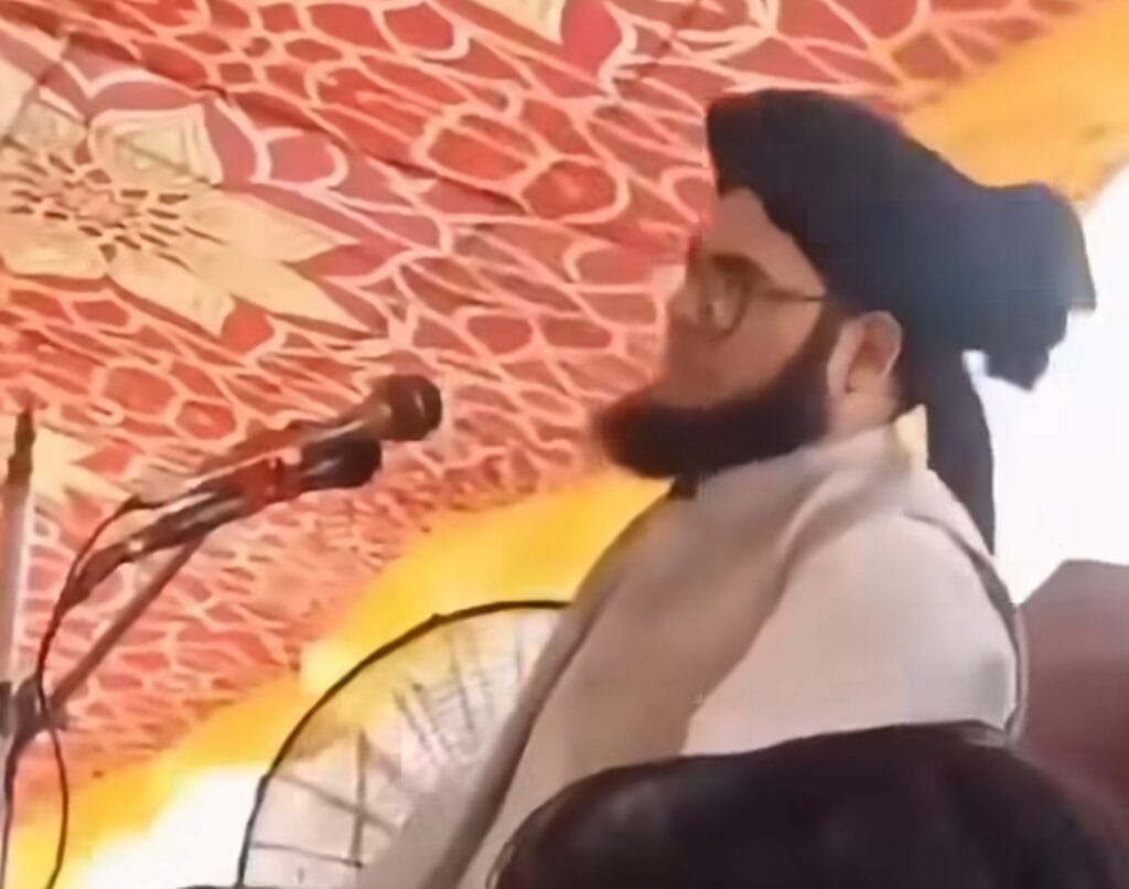 Nasir Madni Rushed to Hospital During Friday Sermon Nasir Madni Rushed to Hospital During Friday Sermon
