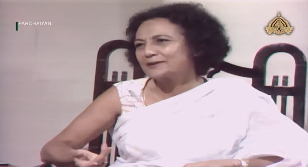 PTV Drama Clip From 70’s Surprises Netizens