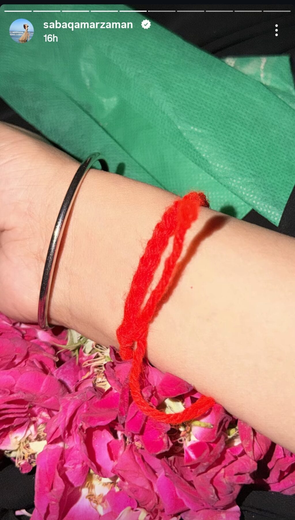 Saba Qamar Visiting Shrine Sparks Backlash Saba Qamar Visiting Shrine Sparks Backlash