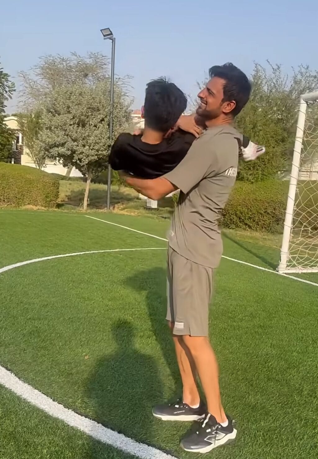 Shoaib Malik Latest Video with Son Gets Public Attention Shoaib Malik Latest Video with Son Gets Public Attention