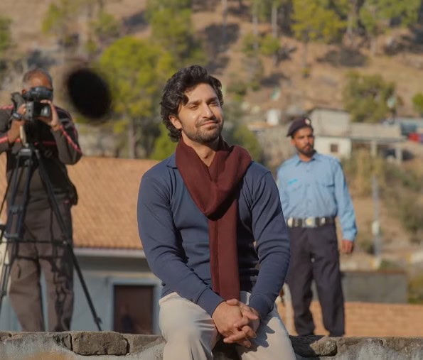 Aik Mohabbat Aur Episodes 7 & 8 - Nonsensical Scenes & Ishq Murshid Comparisons Aik Mohabbat Aur Episodes 7 & 8 – Nonsensical Scenes & Ishq Murshid Comparisons