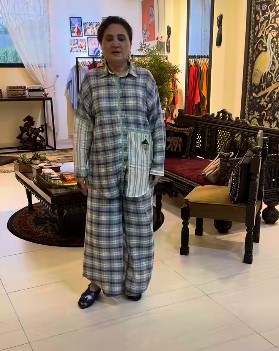 Asma Abbas Outfit Choice In Recent Video Trolled Auto Draft