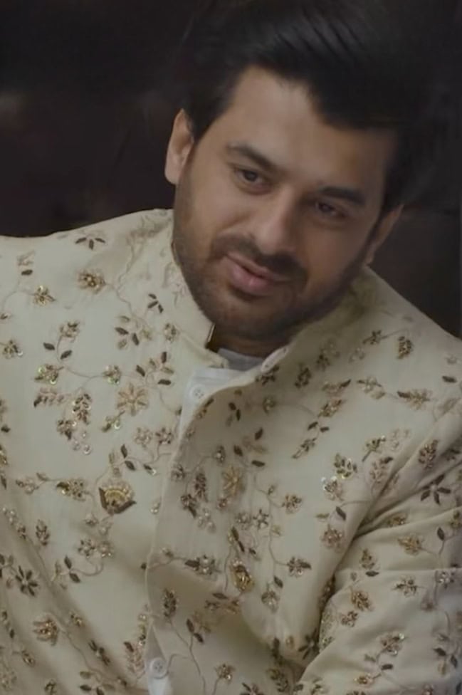 Viewers Call Momal Sheikh Mother of Humayoun Ashraf in Recent Drama Viewers Call Momal Sheikh Mother of Humayoun Ashraf in Recent Drama