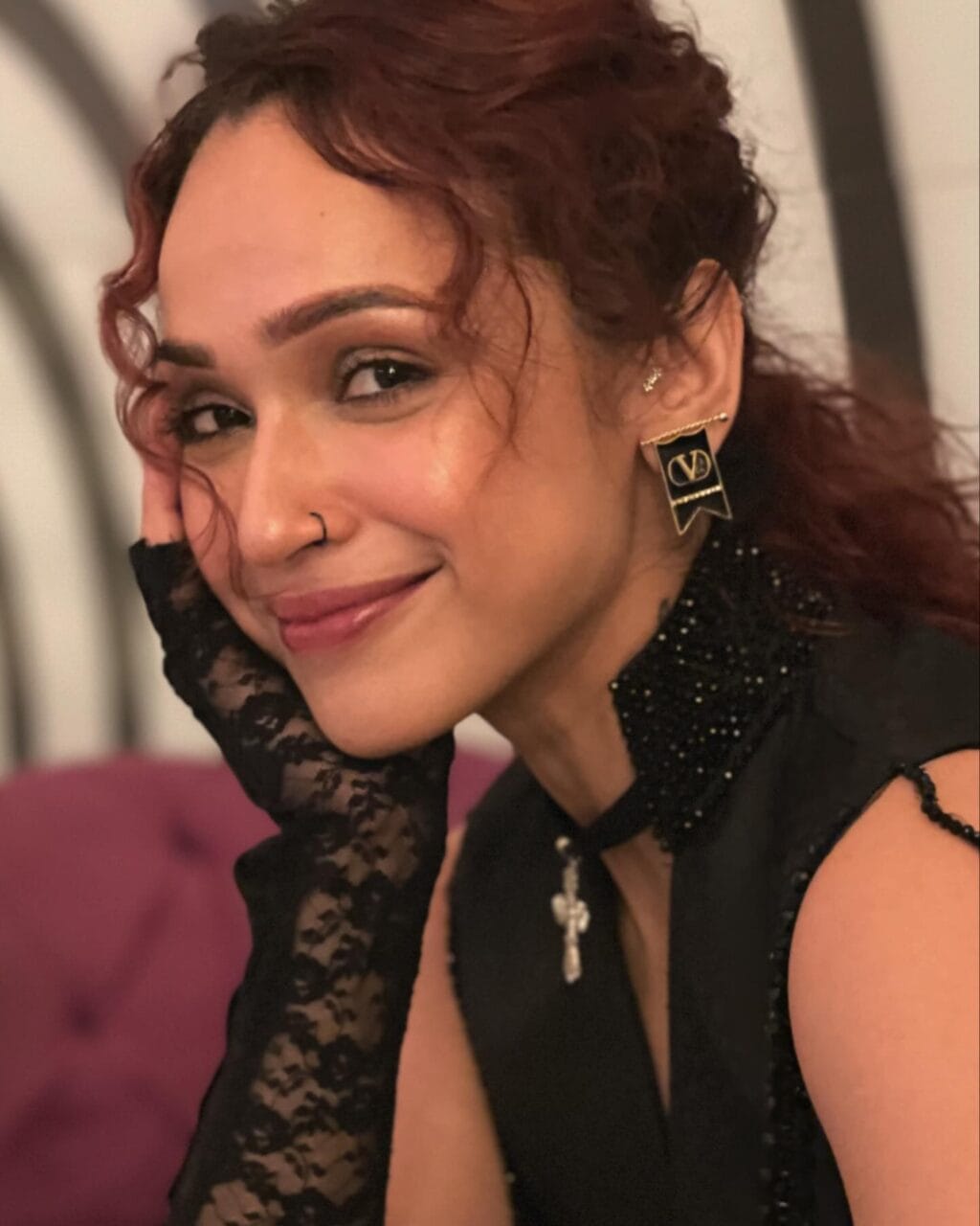 Faryal Mehmood Shows Off Toned Physique In New Video Faryal Mehmood Shows Off Toned Physique In New Videos
