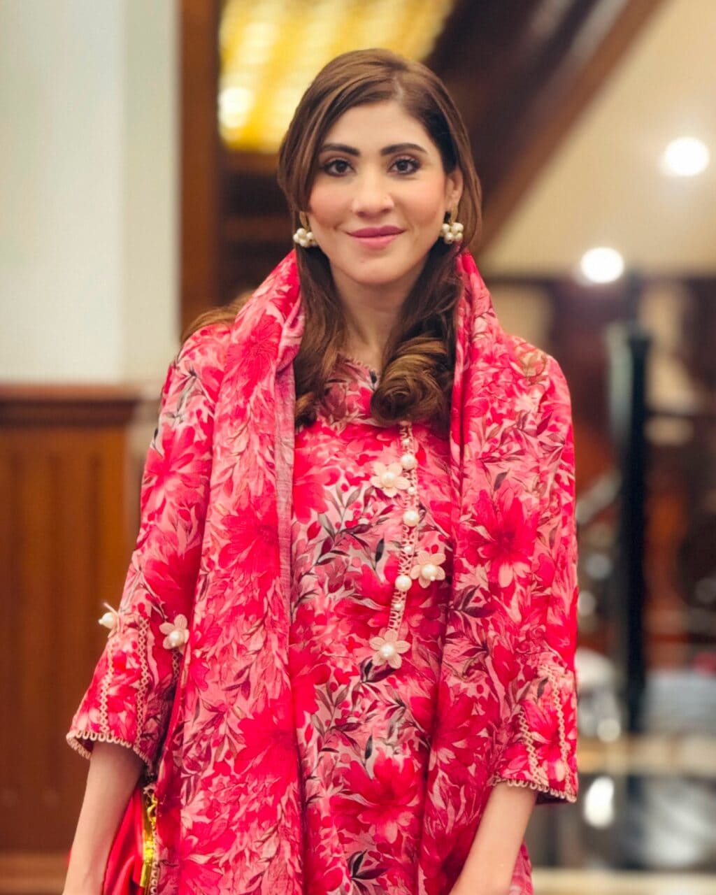 Hina Parvez Butt Harsh Criticism Of Rajab Butt & Family Vloggers