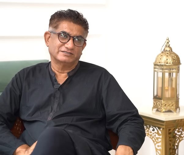 Khawar Riaz Explains Why Modern Women Are Lonely Khawar Riaz Explains Why Modern Women Are Lonely
