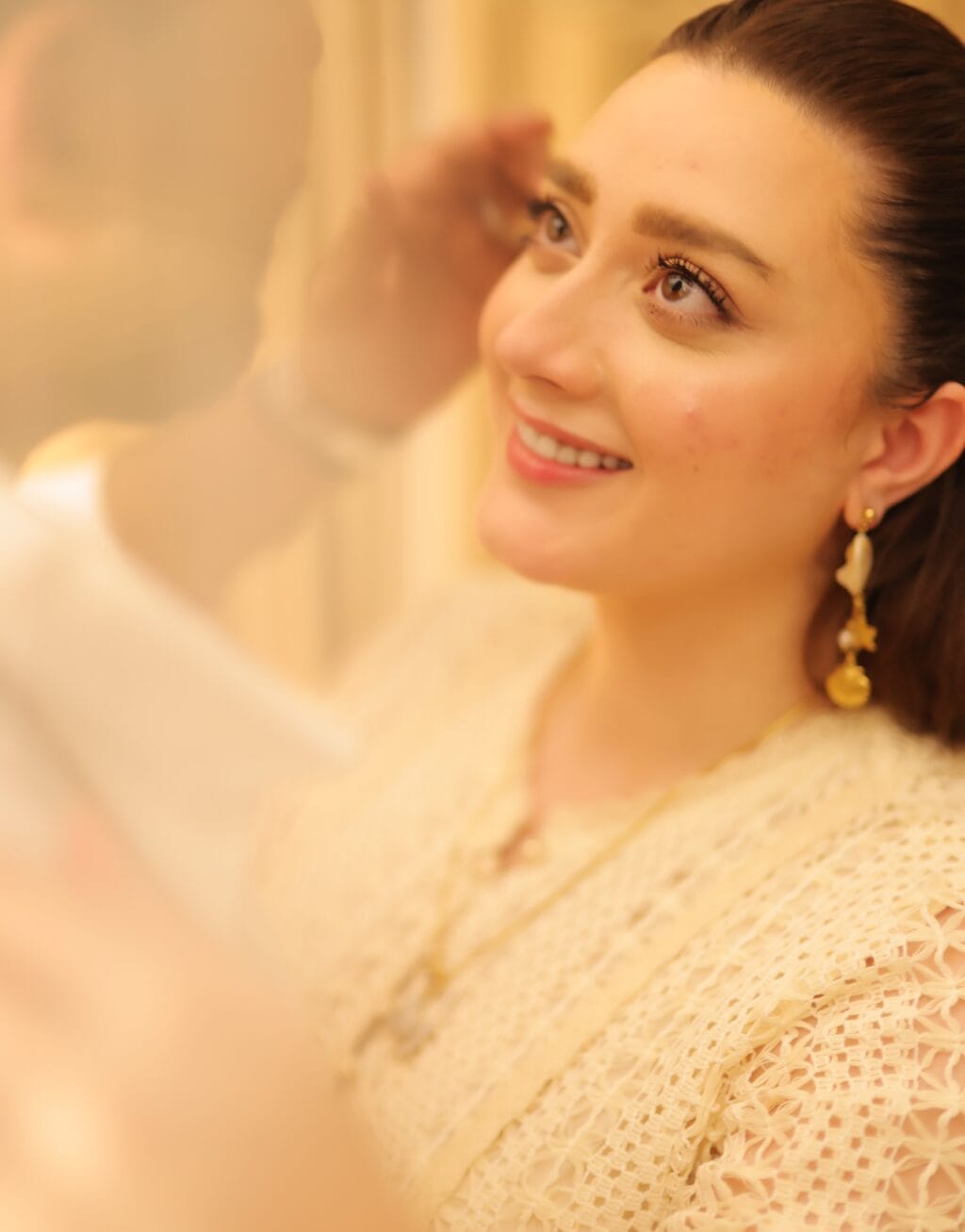 Momina Iqbal Romantically Celebrates Husband Hamza Malik Momina Iqbal Romantically Celebrates Husband Hamza Malik