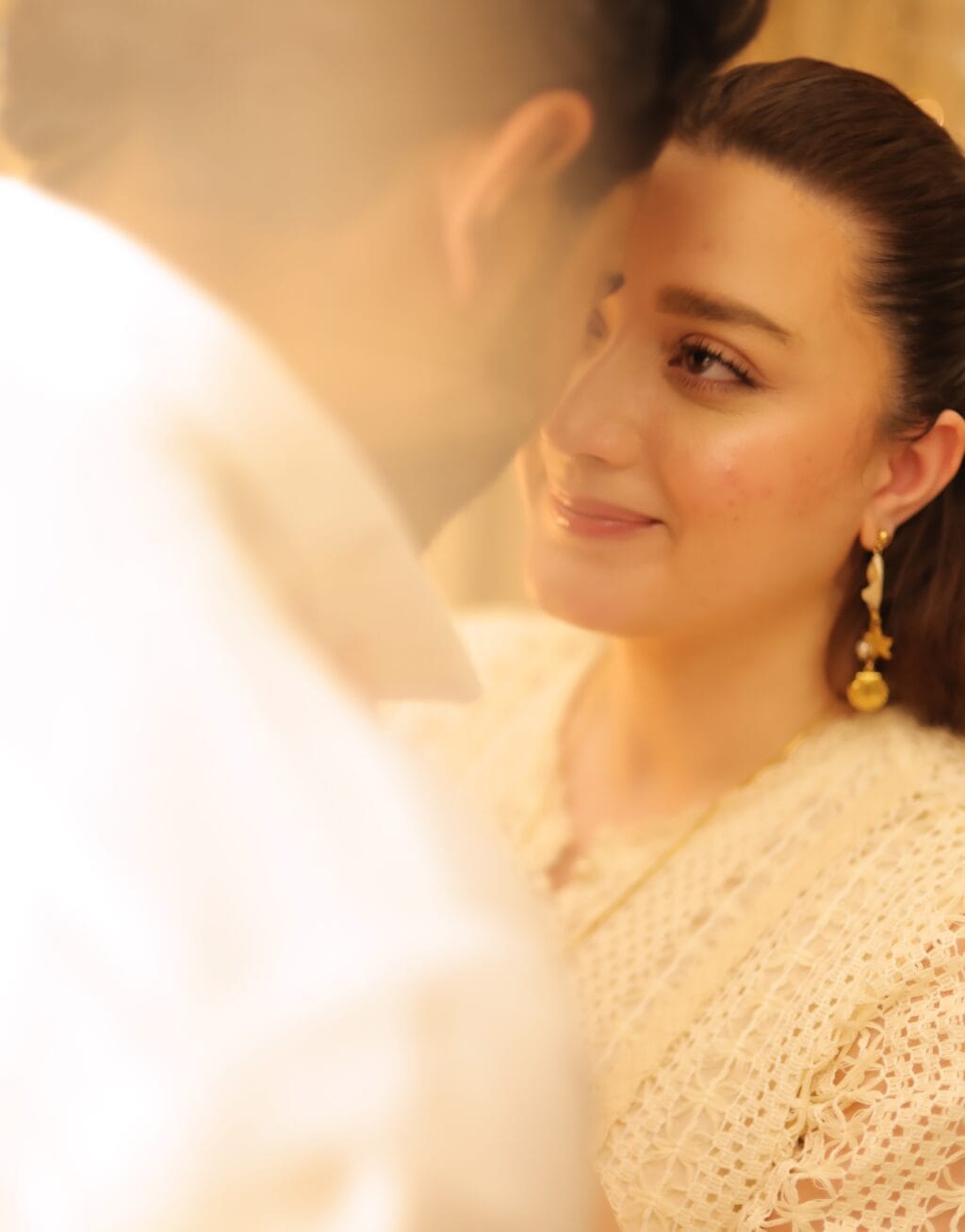Momina Iqbal Romantically Celebrates Husband Hamza Malik Momina Iqbal Romantically Celebrates Husband Hamza Malik