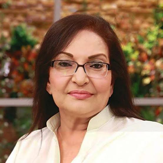 Sangeeta’s Intimate Direction To Moammar Rana Criticized