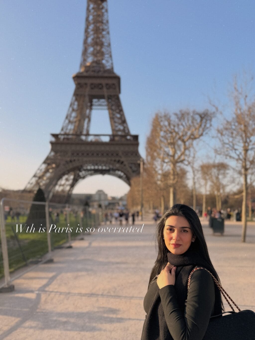 Sarah Khan Shares Family Pictures Depicting Her High Standards Sarah Khan Shares Family Pictures Depicting Her High Standards