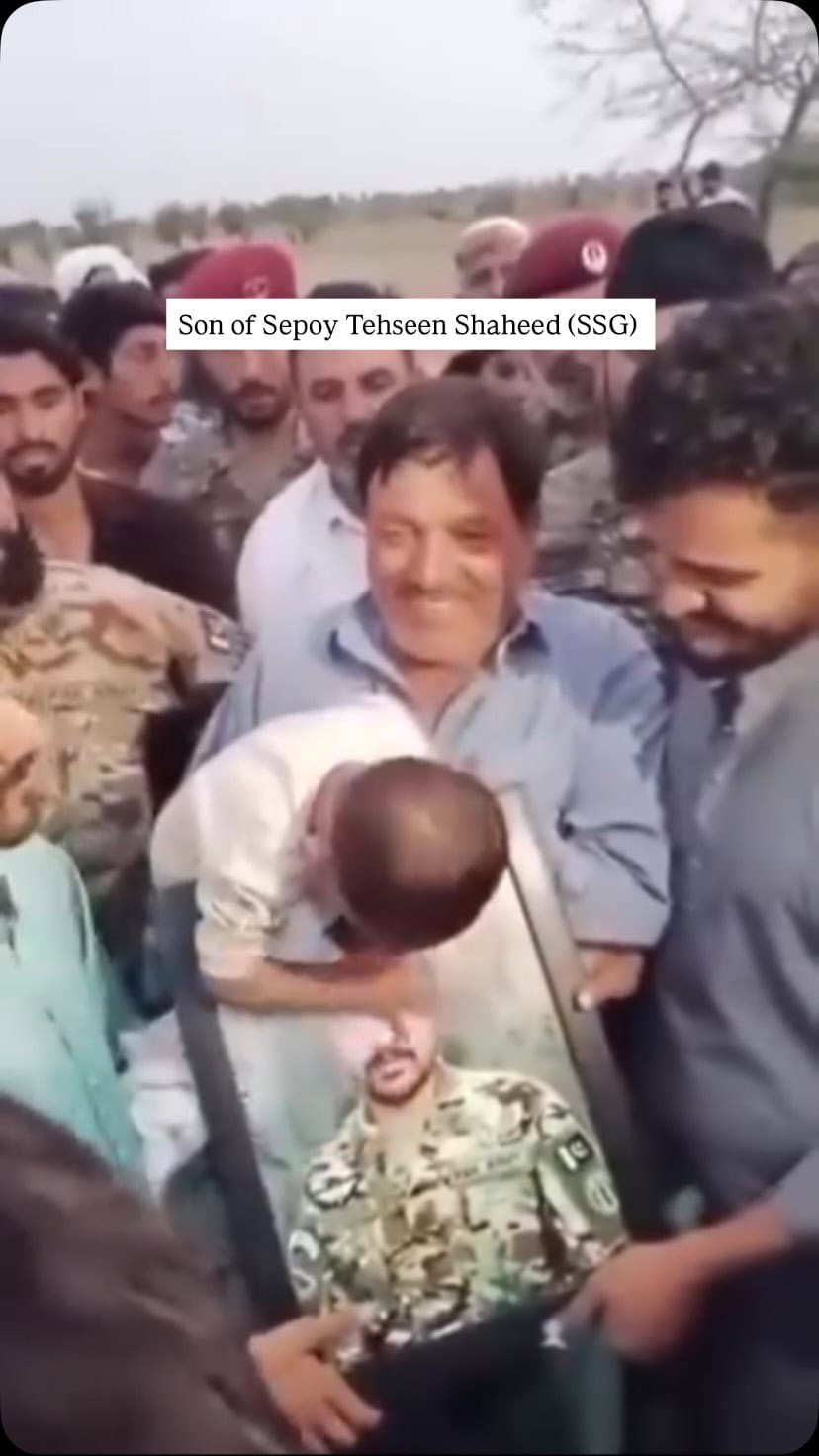 Father's Celebration On Sepoy Tehseen Shaheed's Grave Goes Viral Father’s Celebration On Sepoy Tehseen Shaheed’s Grave Goes Viral