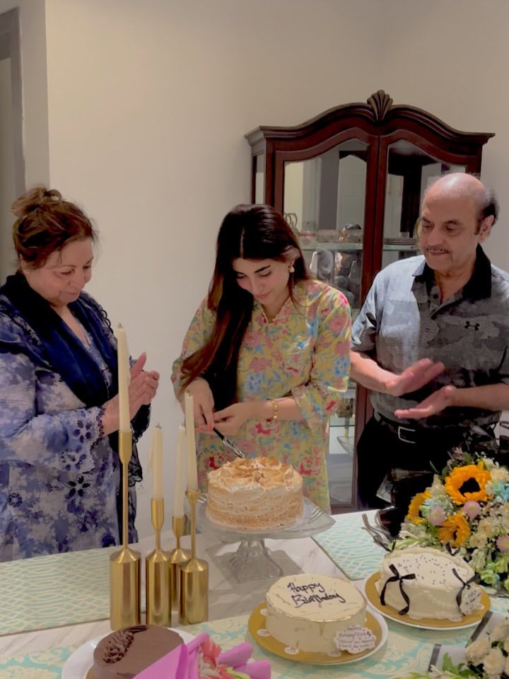 Urwa Hocane Celebrates Her Birthday With Farhan & Family Urwa Hocane Celebrates Her Birthday With Farhan & Family