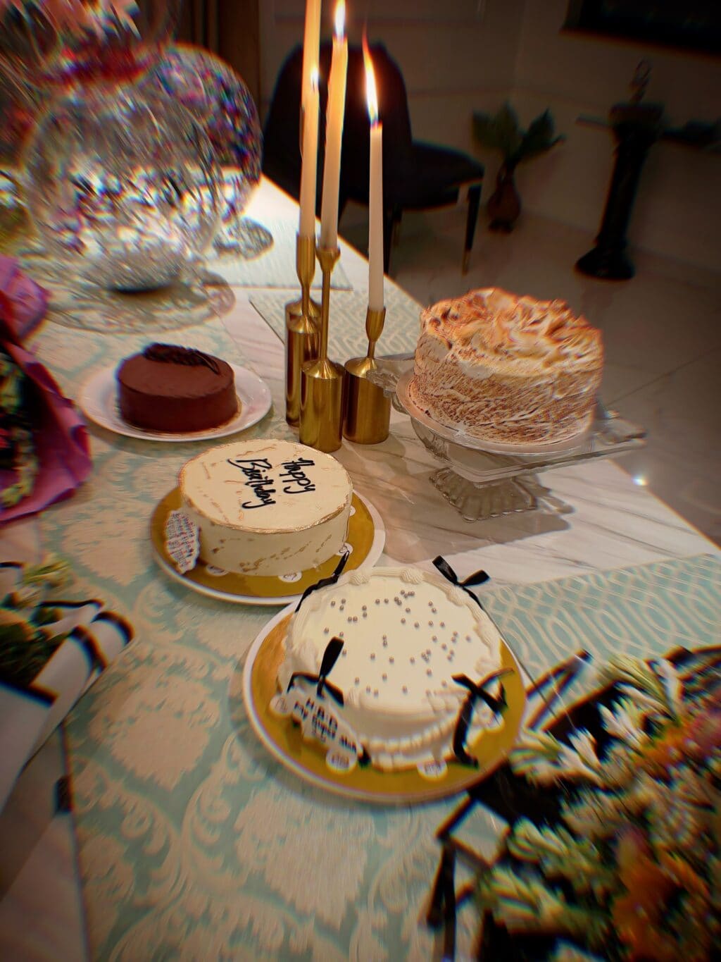 Urwa Hocane Celebrates Her Birthday With Farhan & Family Urwa Hocane Celebrates Her Birthday With Farhan & Family