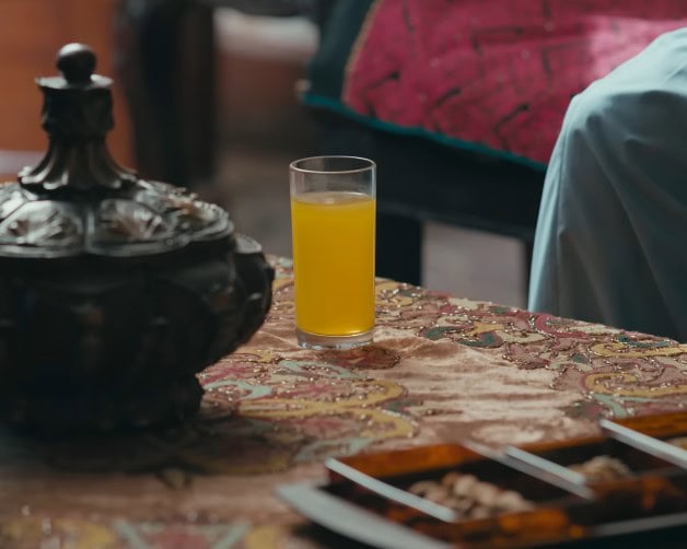 Zanjeerain Episode 22 – Rabiya & Sarbuland Chemistry Starts Debate