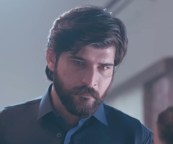 Zanjeerein Episode 21 – Fans Cringe At Sohrab & Shireen’s Romance