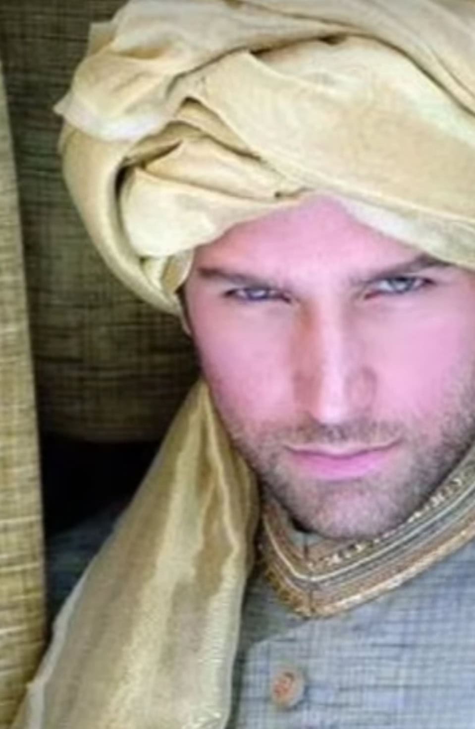 Abdullah Ejaz Reveals The Painful Reason Behind Leaving Modelling Abdullah Ejaz Reveals The Painful Reason Behind Leaving Modelling