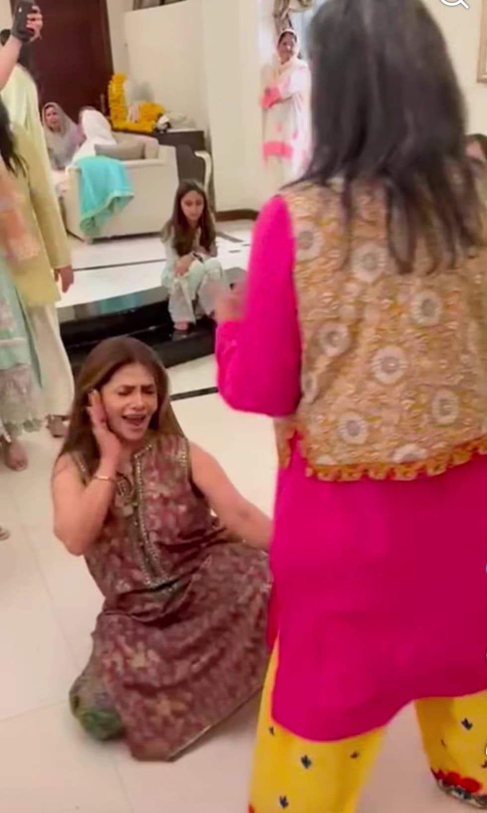 Amber Khan's Latest Dance Video Under Scrutiny Amber Khan’s Latest Dance Video Under Scrutiny