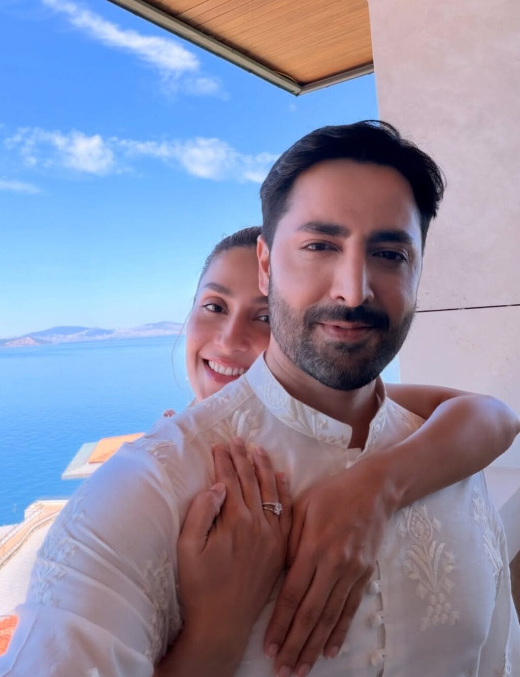 Fans React to Ayeza Khan and Danish Taimoor’s Divorce Speculations Fans React to Ayeza Khan and Danish Taimoor’s Divorce Speculations