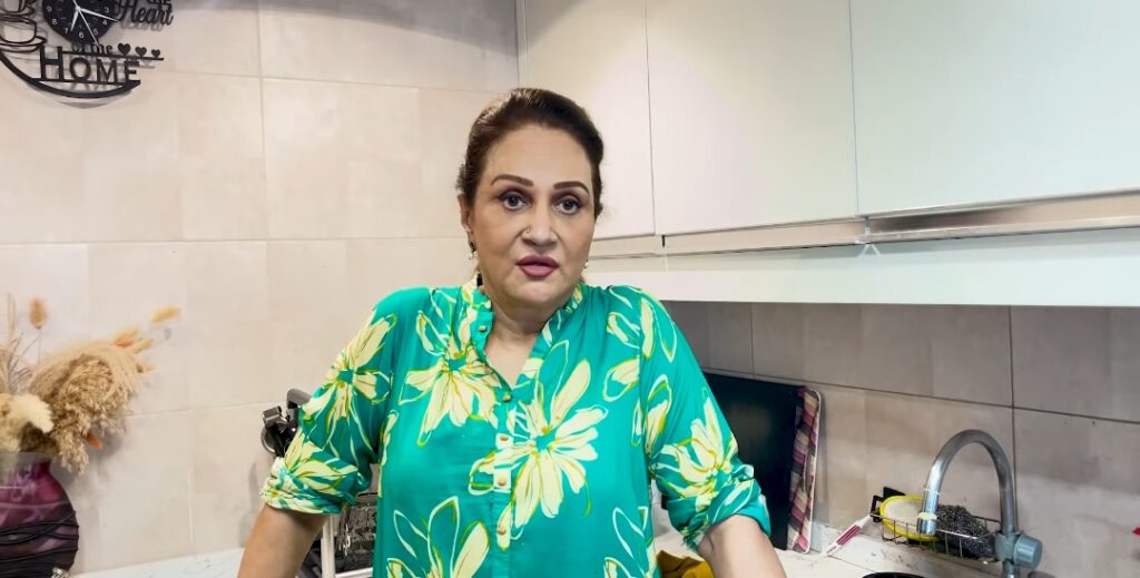Bushra Ansari Talks Again About Syra & Shahroz's Divorce Bushra Ansari Talks Again About Syra & Shahroz’s Divorce