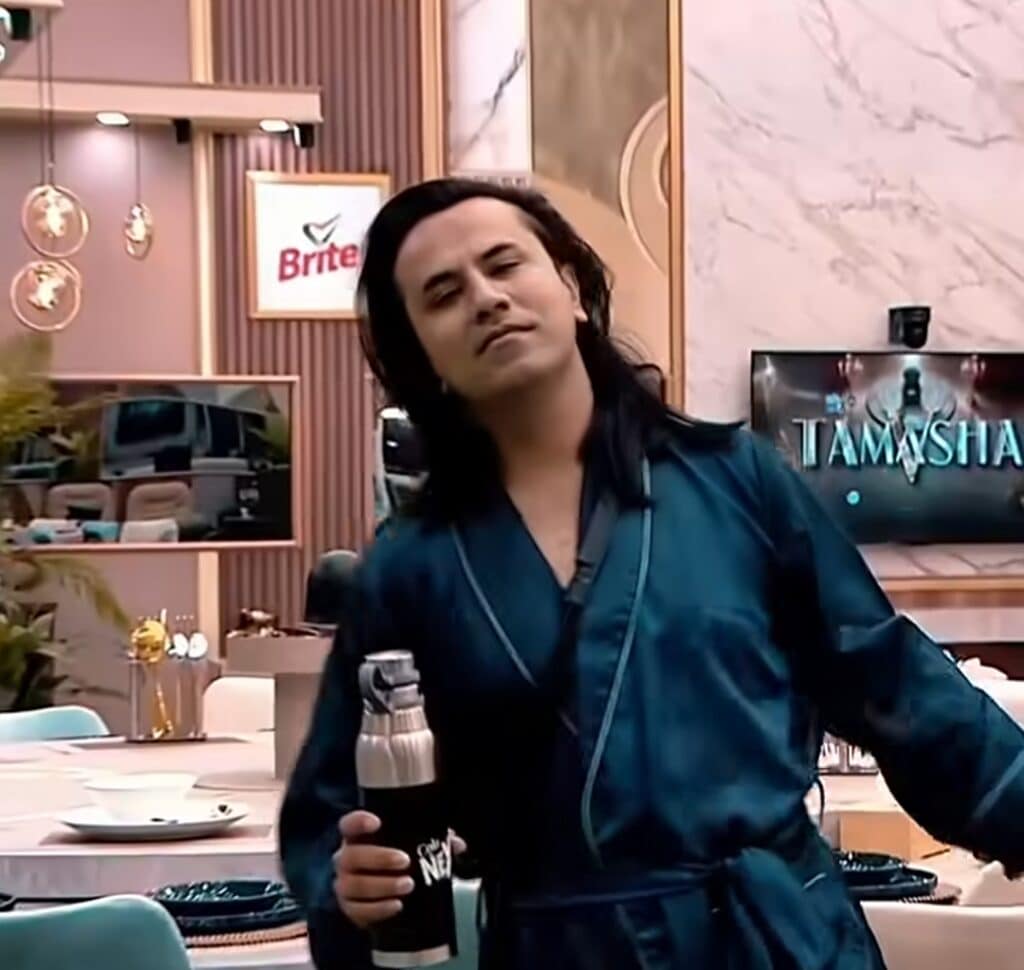 Tamasha 5 Fame Dr Zee Khan’s Old Acting Clips Go Viral