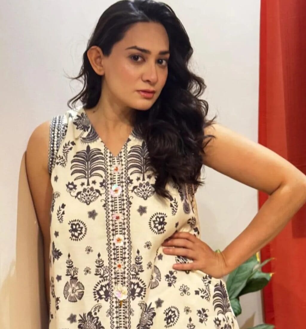 Hani Taha Exposes Aik Mohabbat Aur's Writer Faiza Iftikhar Hani Taha Exposes Aik Mohabbat Aur’s Writer Faiza Iftikhar