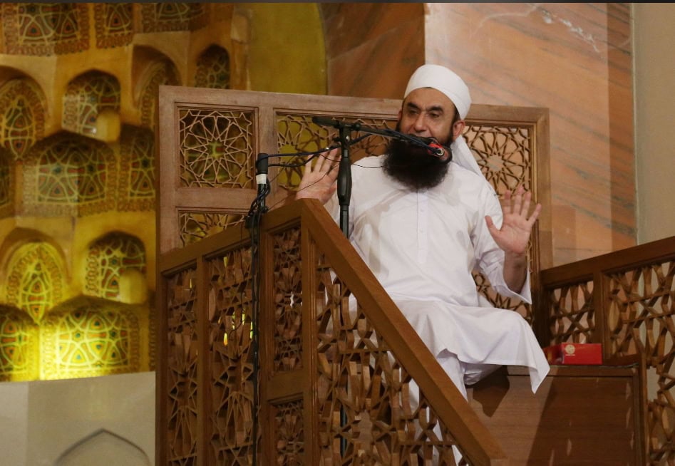 Maulana Tariq Jamil Calls Out Trend of Women Not Cooking at Home