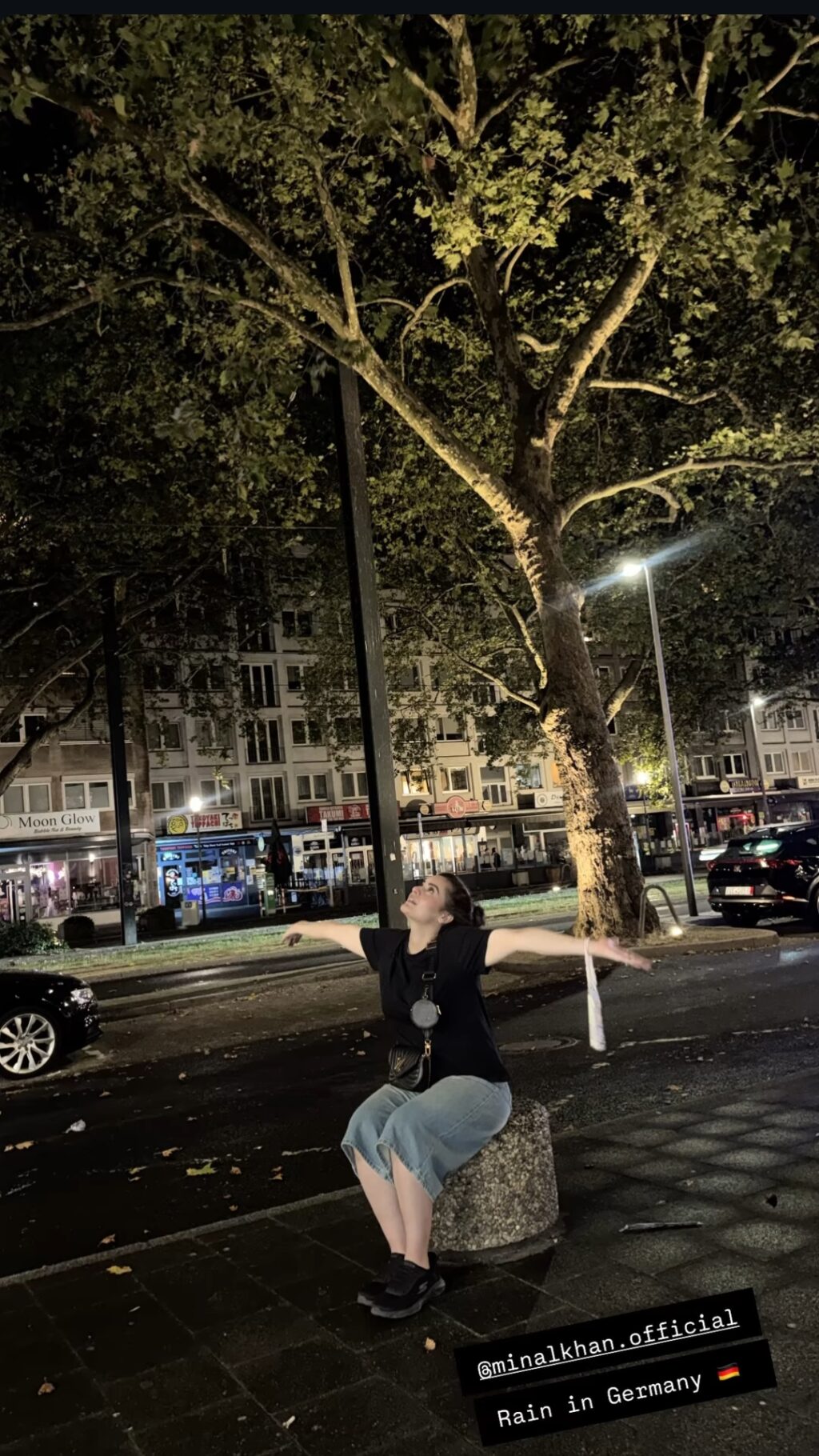 Minal Khan in Europe With Family Minal Khan in Europe With Family