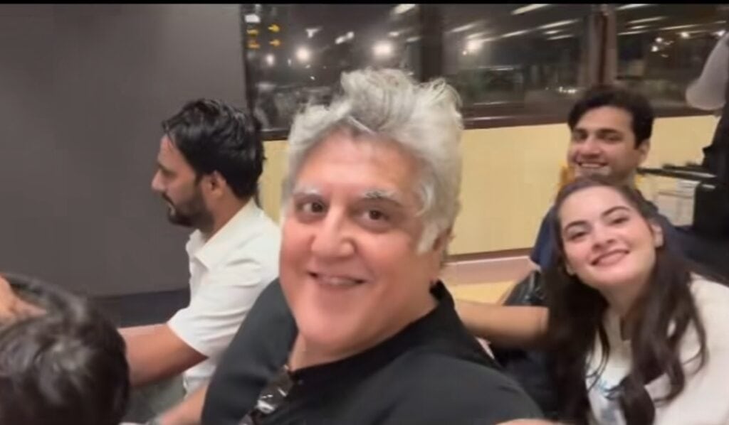 Minal Khan in Europe With Family Minal Khan in Europe With Family