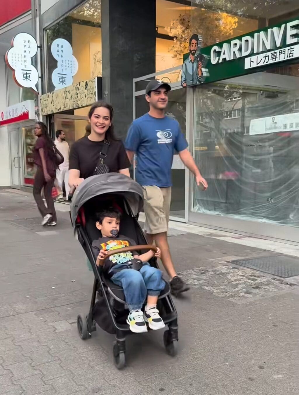 Minal Khan in Europe With Family Minal Khan in Europe With Family