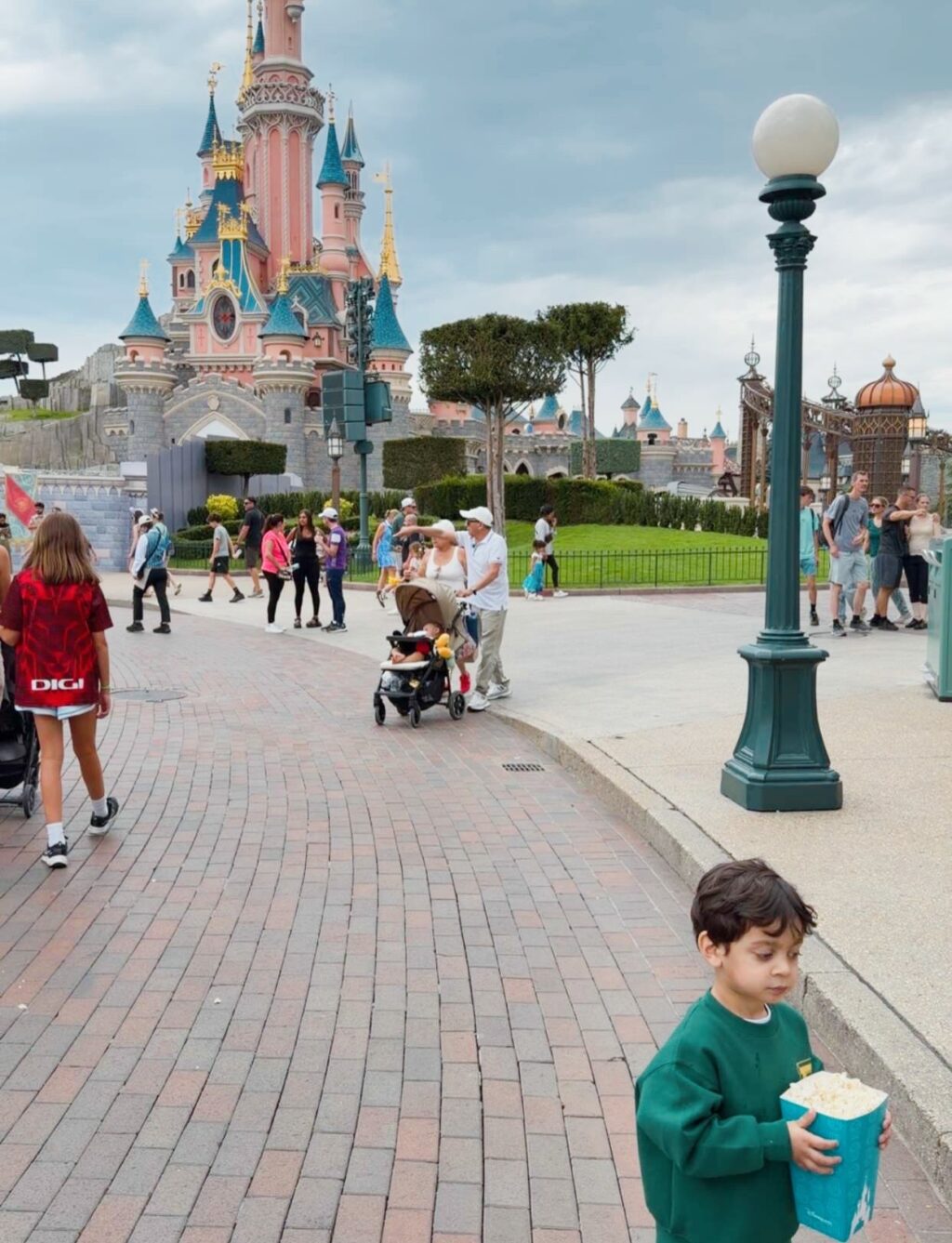 Minal Khan & Family Create Sweet Memories at Disneyland Paris