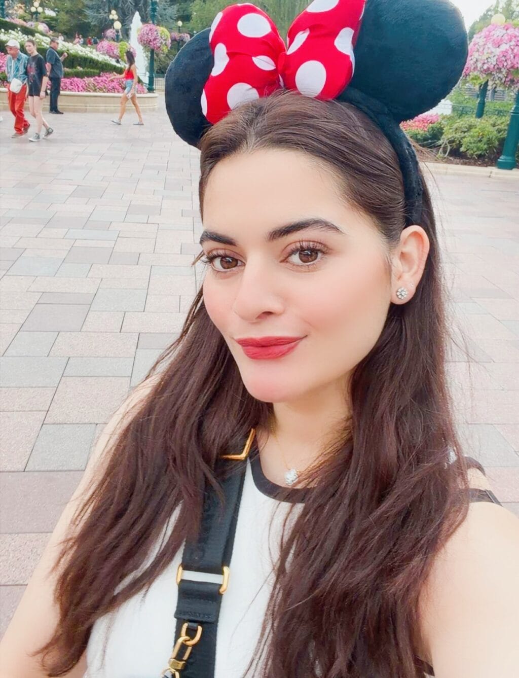 Minal Khan & Family Create Sweet Memories at Disneyland Paris