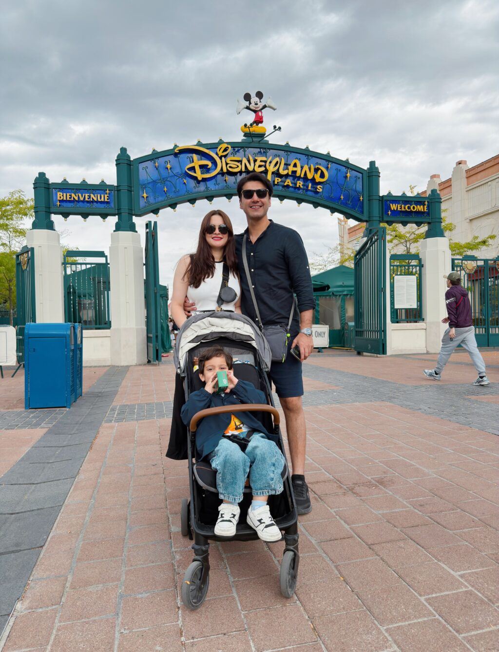 Minal Khan & Family Create Sweet Memories at Disneyland Paris