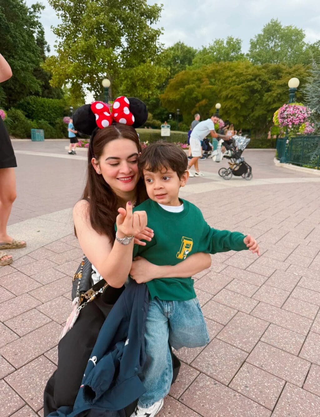 Minal Khan & Family Create Sweet Memories at Disneyland Paris