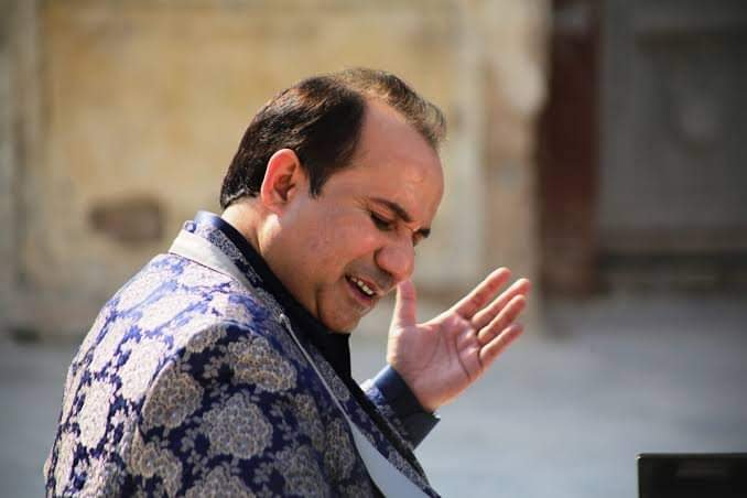 Rahat Fateh Ali Khan Defends Qawali Performance At Nusrat Fateh Ali Khan Grave
