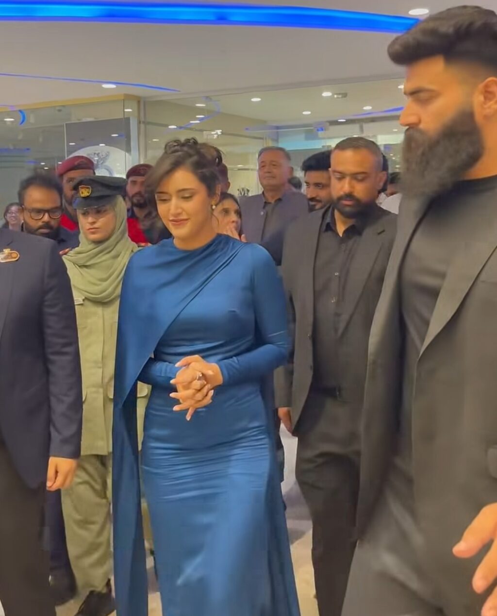 Sahar Hashmi’s Ill Fitted Dress At An Event Gets Attention