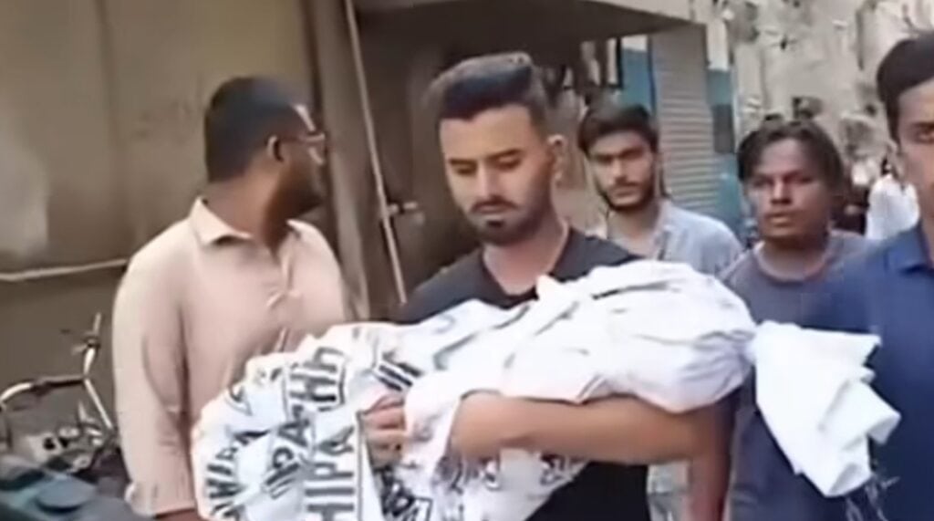 Celebrities Mourn Heartbreaking Tragedy of 1.5-Year-Old Baby Girl Celebrities Mourn Heartbreaking Tragedy of 1.5-Year-Old Baby Girl