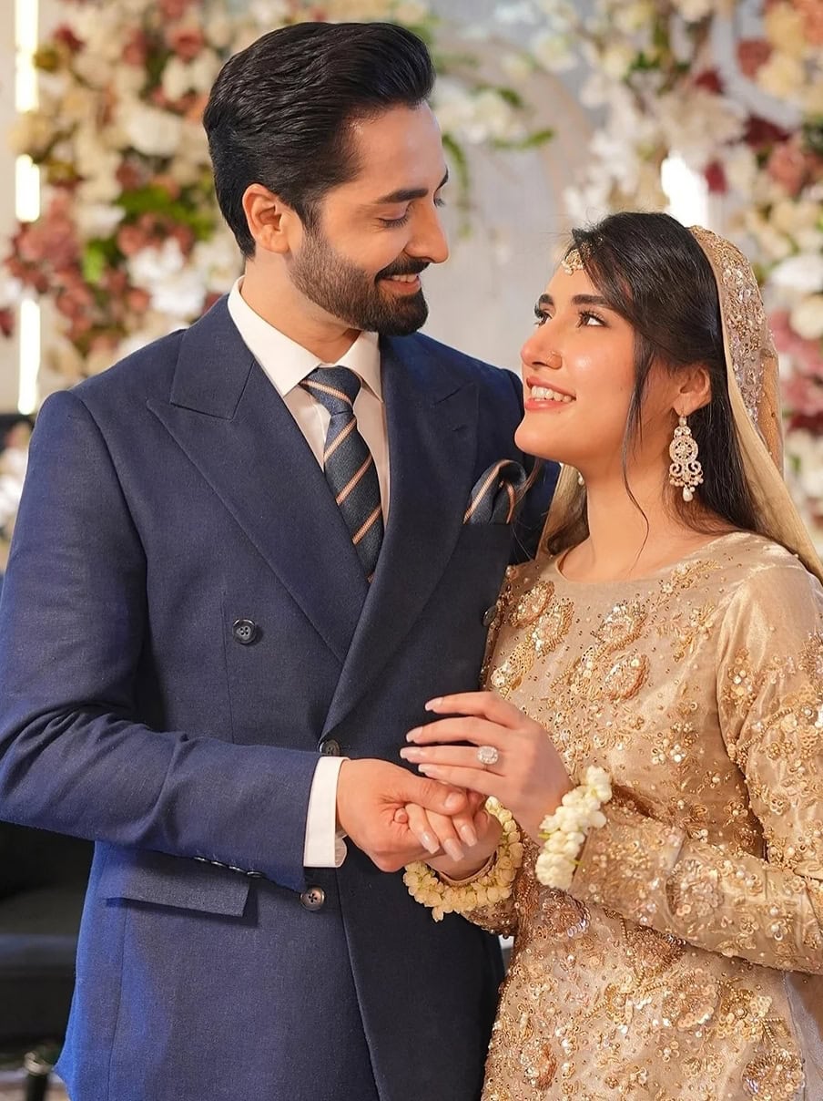 Sabahat Bukhari Supports Flirting on Drama Sets Sabahat Bukhari Supports Flirting on Drama Sets