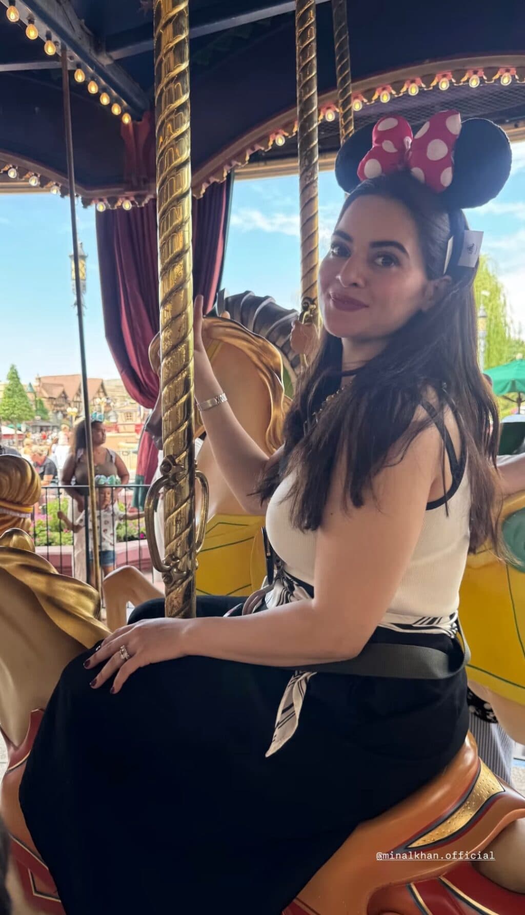 Minal Khan & Family Create Sweet Memories at Disneyland Paris